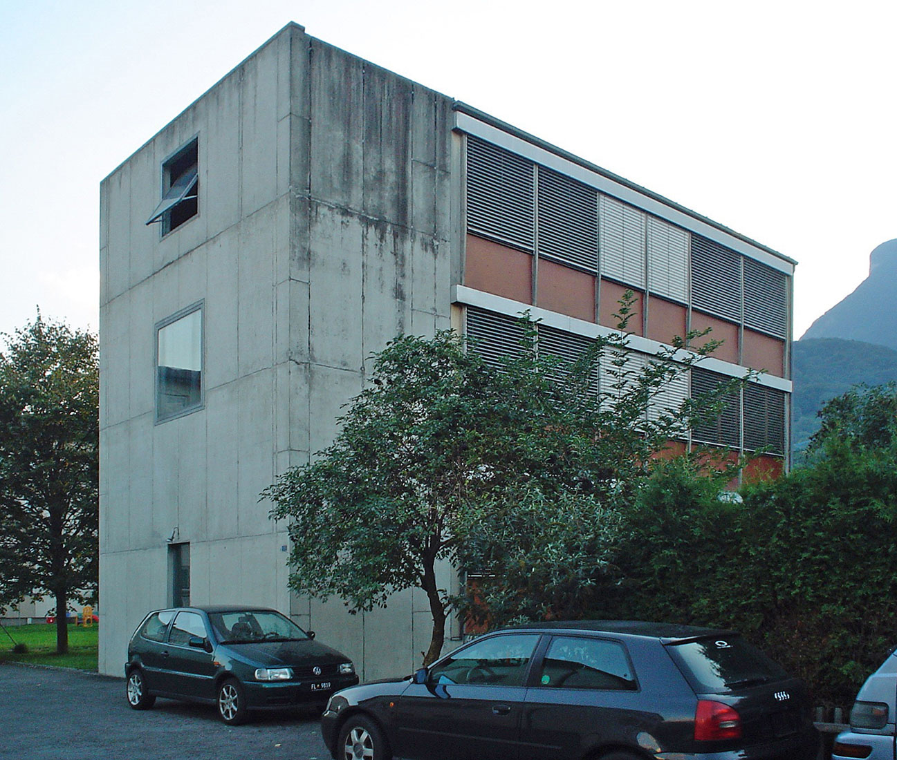 archipicture eu Peter Märkli Apartment Building Trübbach